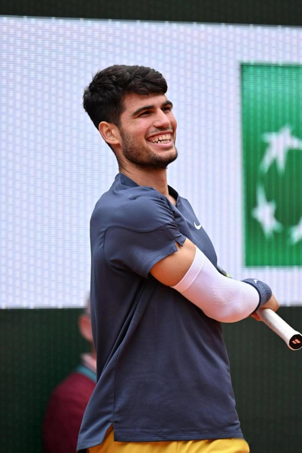 温网力克戴维斯杯，西西帕斯扛起全队