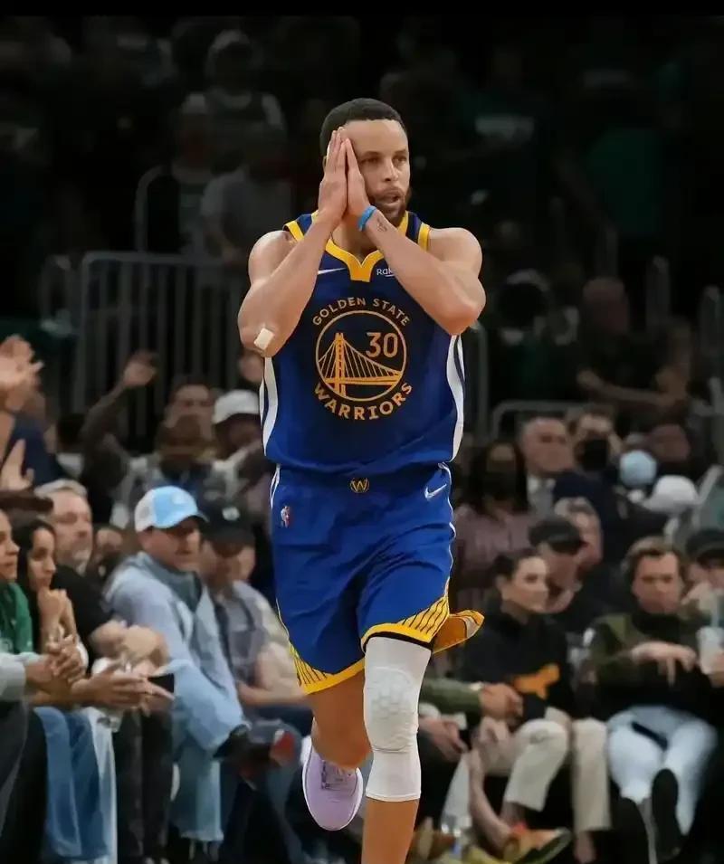 江苏队翻盘爵士，库里高光表现