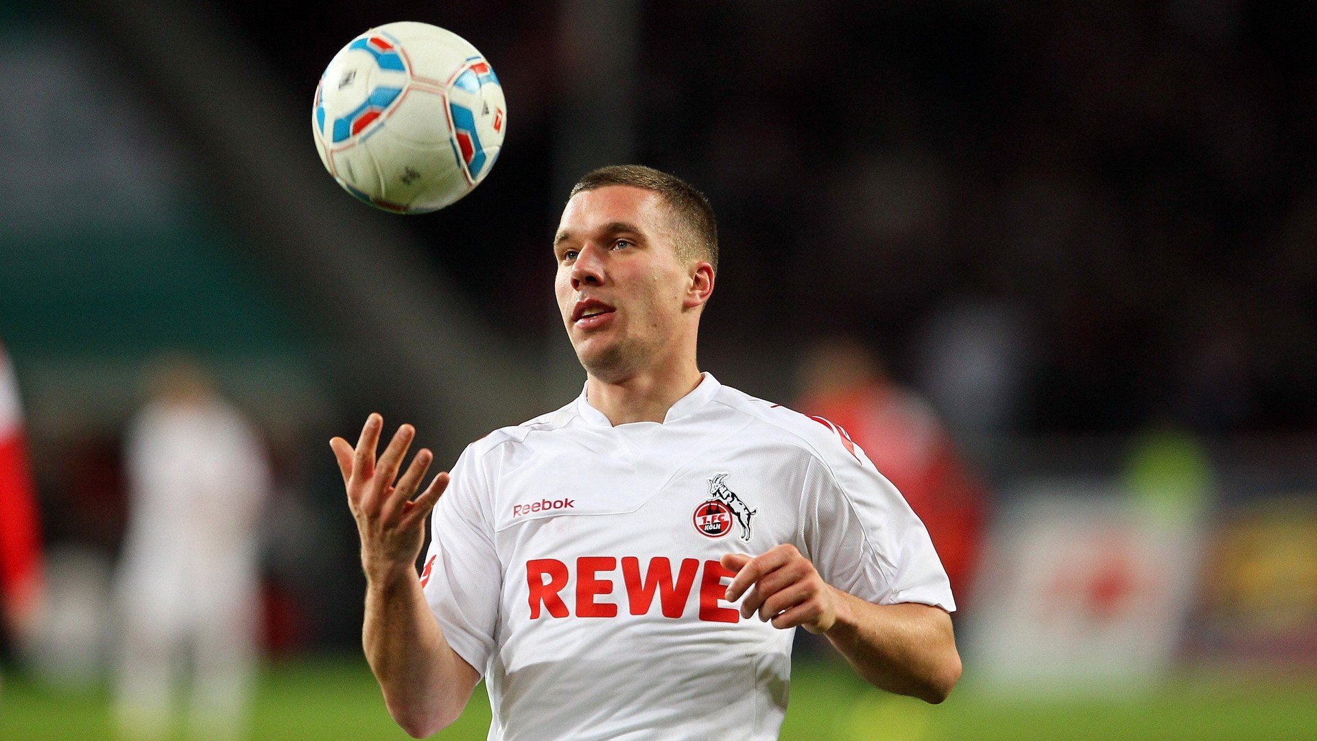 开云体育官网-最后的独行侠，压力熔炉中淬炼的双面救赎