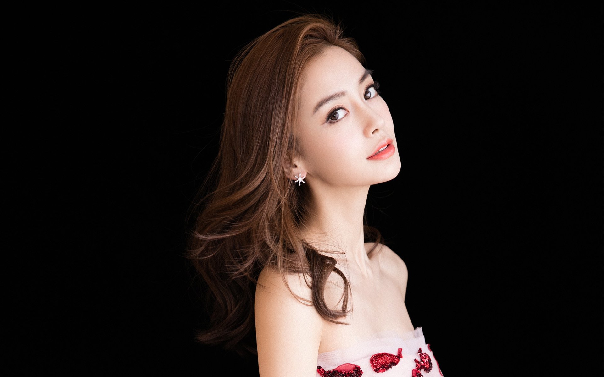 绝境之光,若日尼奥致命穿云箭,卡塔尔生死战逆转马德里竞技